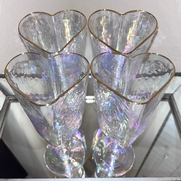 6-PIECE NEW HEART SHAPED IRIDESCENT
MARTINI/WINE/CHAMPAGNE/GLASSES BUNDLE - Picture 14 of 15